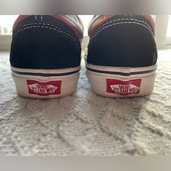 🔥🔥🔥Flame Design Vans - Picture 3 of 5